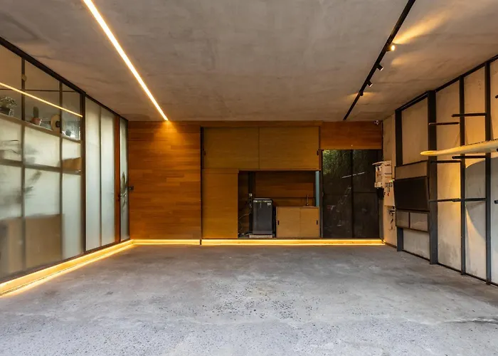 Luxury Industrial With Sauna And Highend Amenities Villa