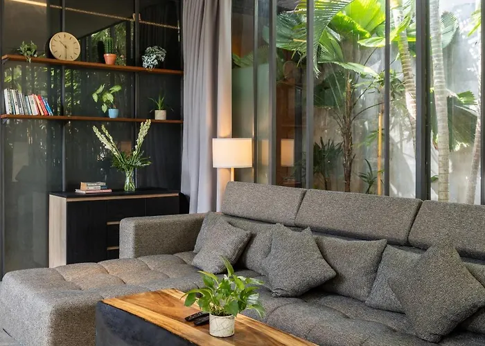 Villa Luxury Industrial With Sauna And Highend Amenities