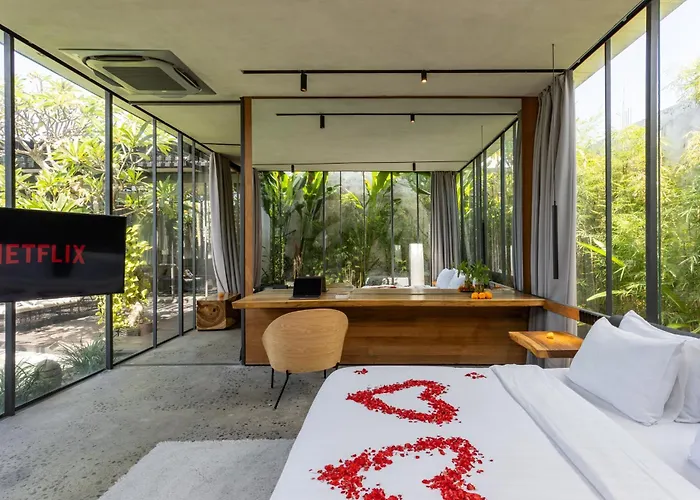 Villa Luxury Industrial With Sauna And Highend Amenities *