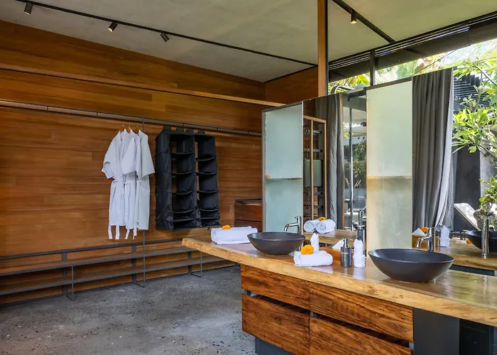 Luxury Industrial With Sauna And Highend Amenities Villa Seminyak